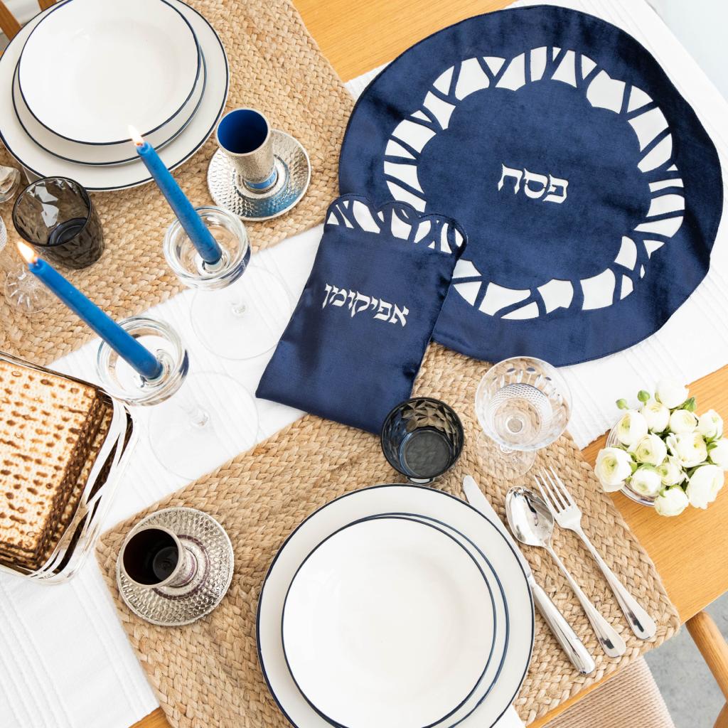 Velvet Flower Seder Set